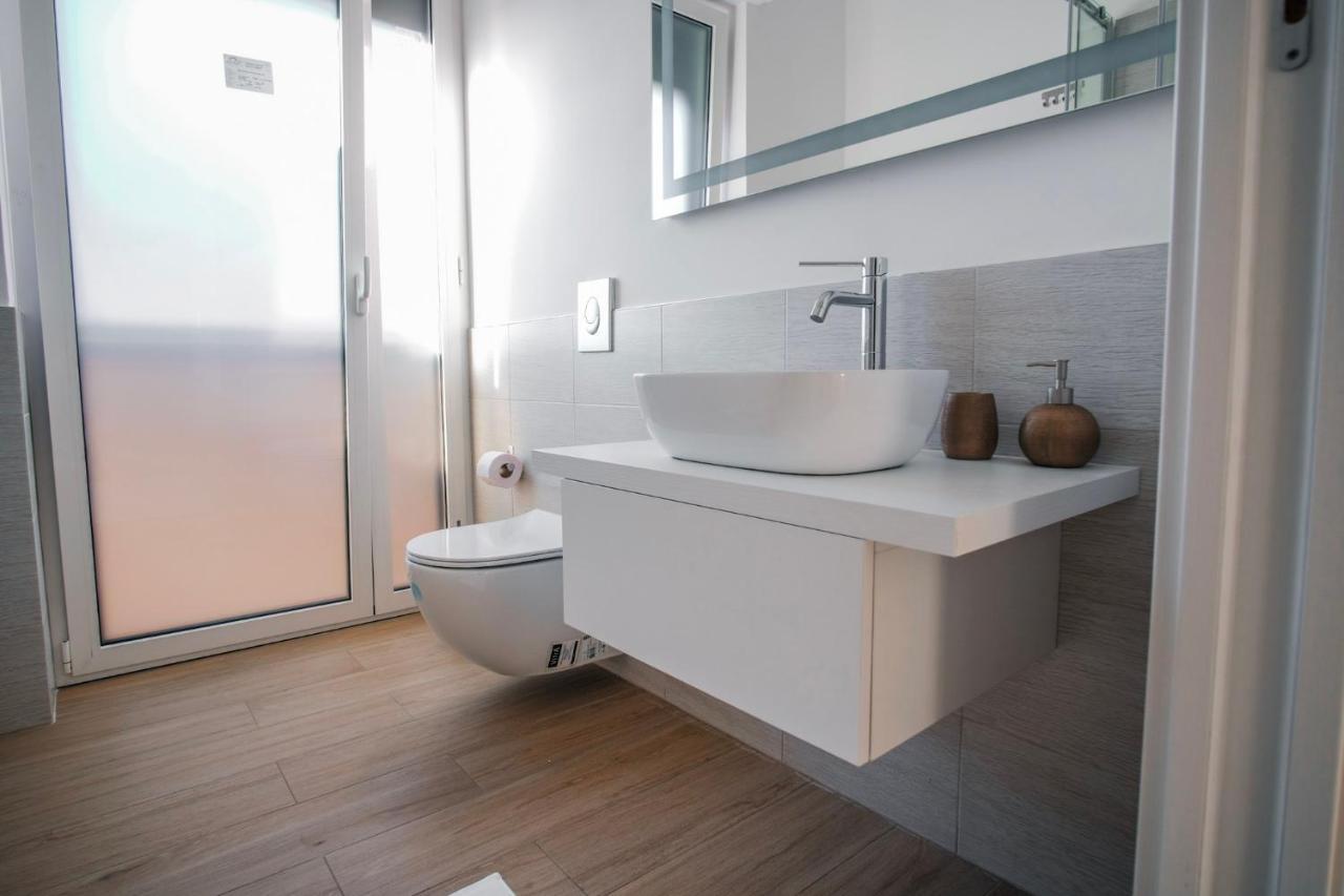 Rossani Suites&Aparts Bari Exterior foto